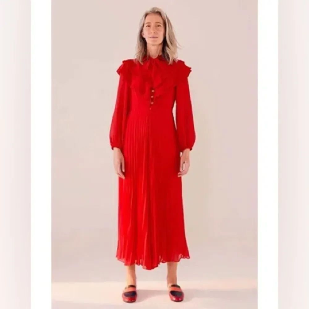 FARM Rio Women's Red Maxi Pleated Jumpsuit Neck Tie Buttons Flowy Sz Medium DM3 - Picture 16 of 16